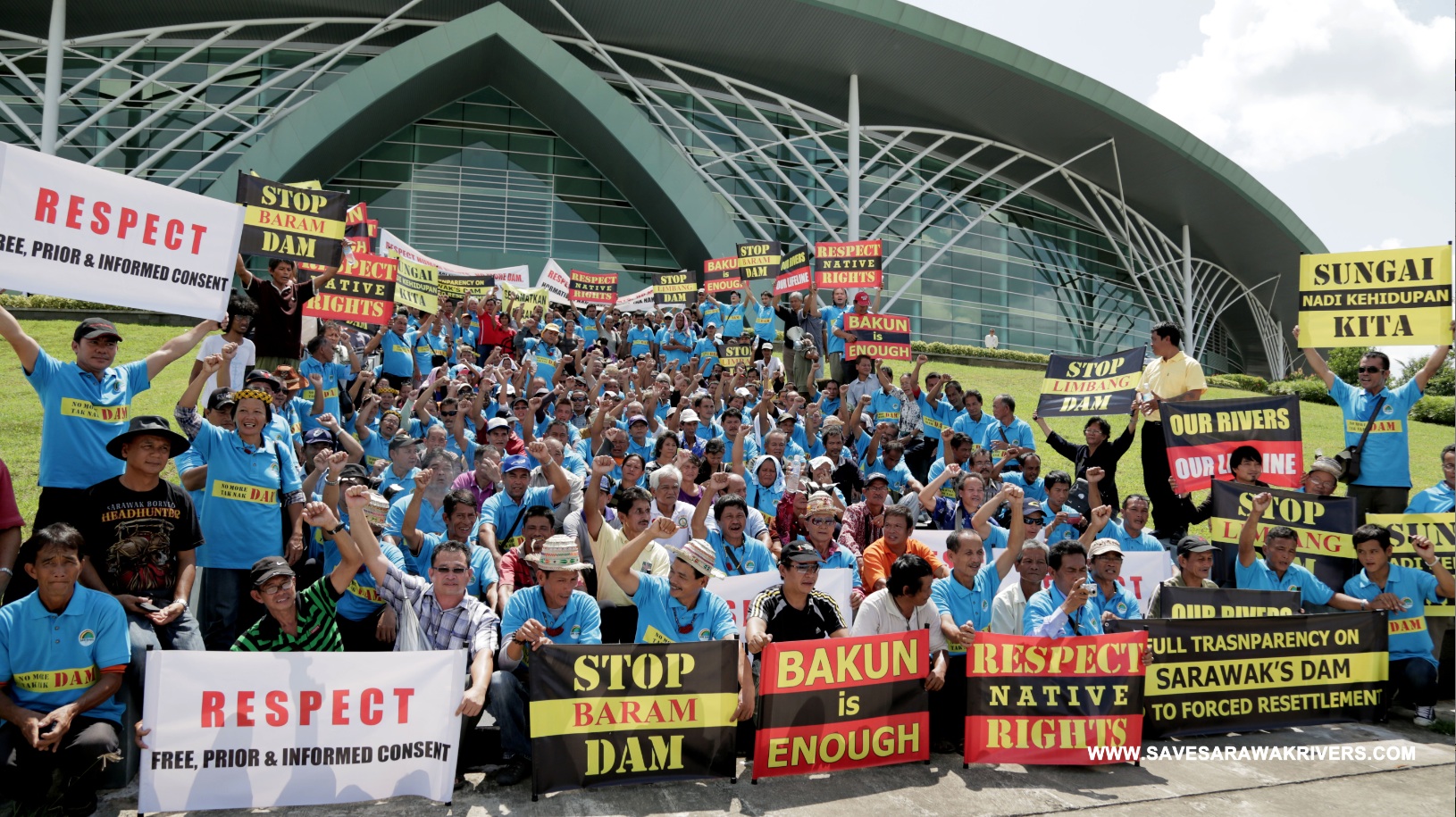http://intercontinentalcry.org/wp-content/uploads/2013/05/01_kuching_dams_protest_iha_2013_05_22.jpg