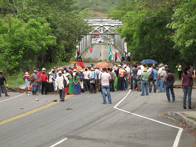 M10 at the bridge over the Rio Tabasara